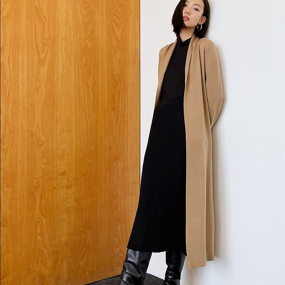 Aritzia babaton Kirby sweater constant caramel - Picture 10 of 10